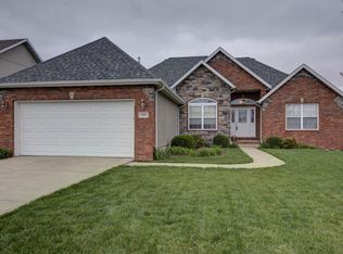 343 E Grace St, Republic, MO 65738