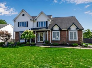 1 San Pablo Ct, East Amherst, NY 14051