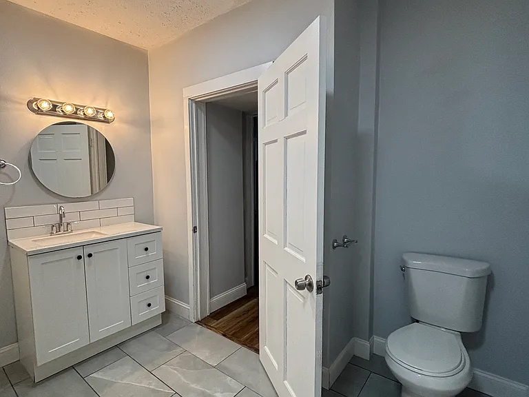 412 Elm St #1F — Photo 7