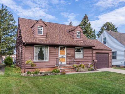1380 Cranover Rd, Lyndhurst, OH, 44124