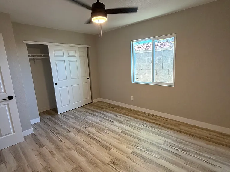 2732 E Tierra Buena Ln #2 — Photo 6