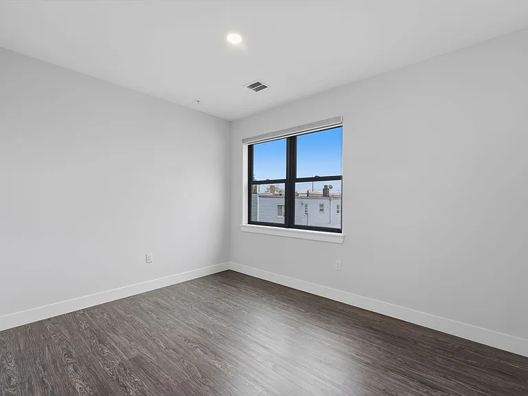 6114 Jackson St #2 — Photo 21