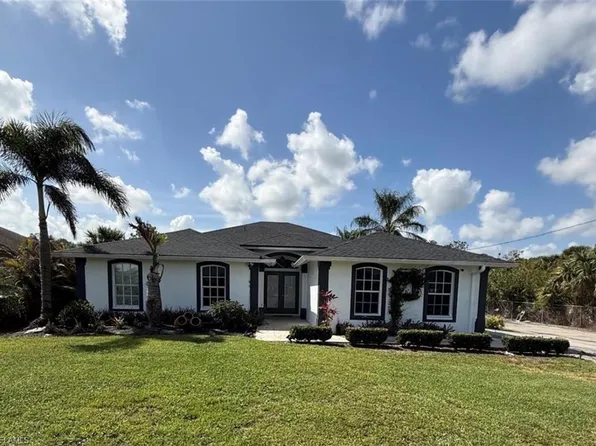 3220 29th Ave NE, Naples, FL 34120