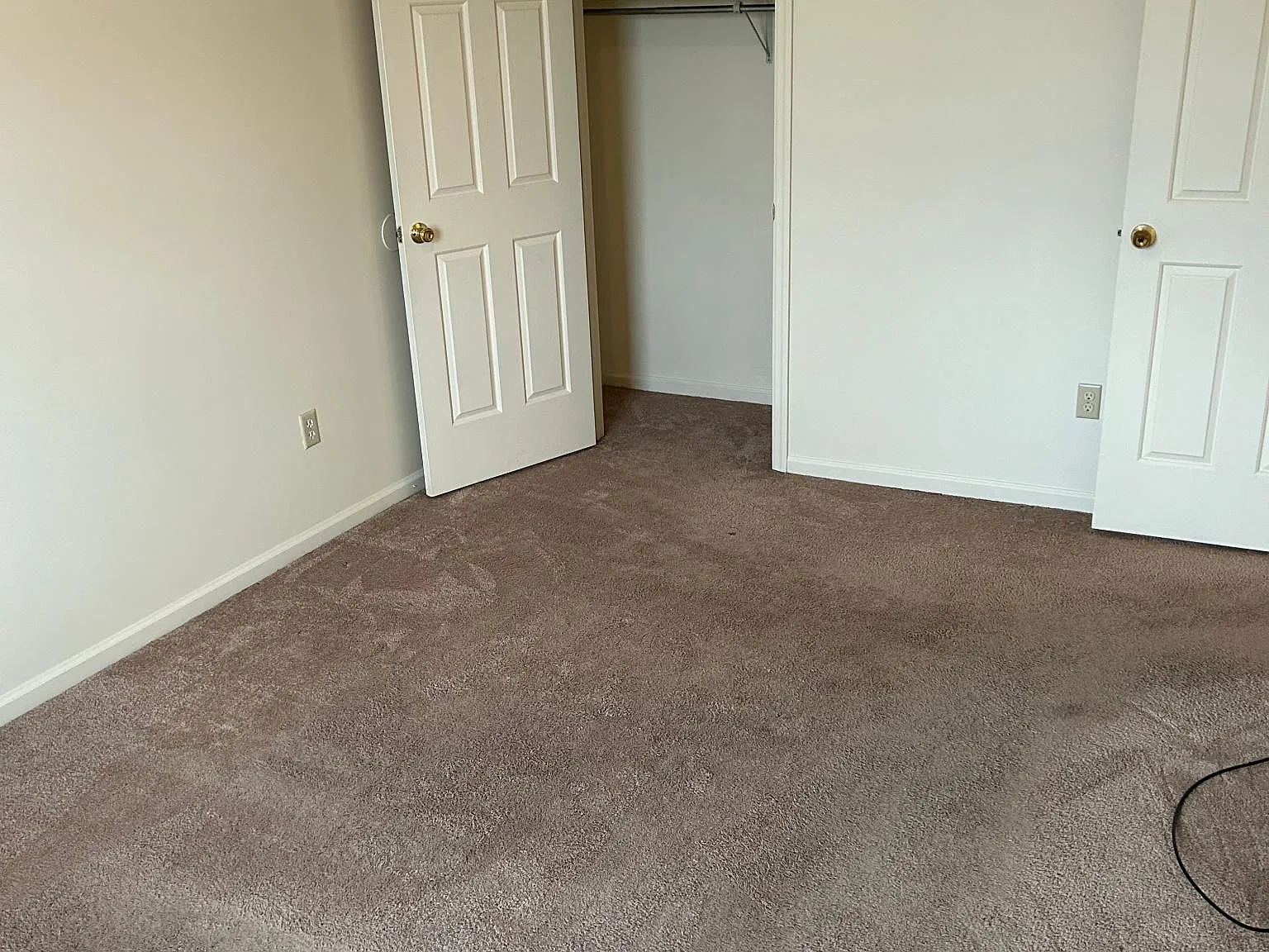 2 bed, 1.5 bath, 1400 sqft, $900 — Photo 4