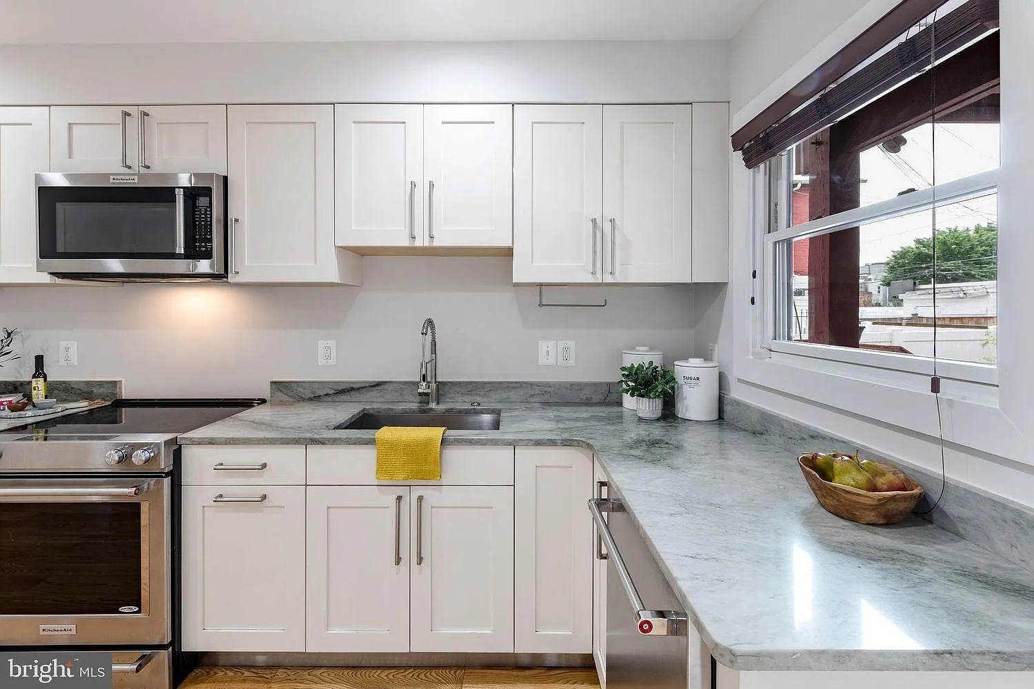 834 Lamont St NW — Photo 4