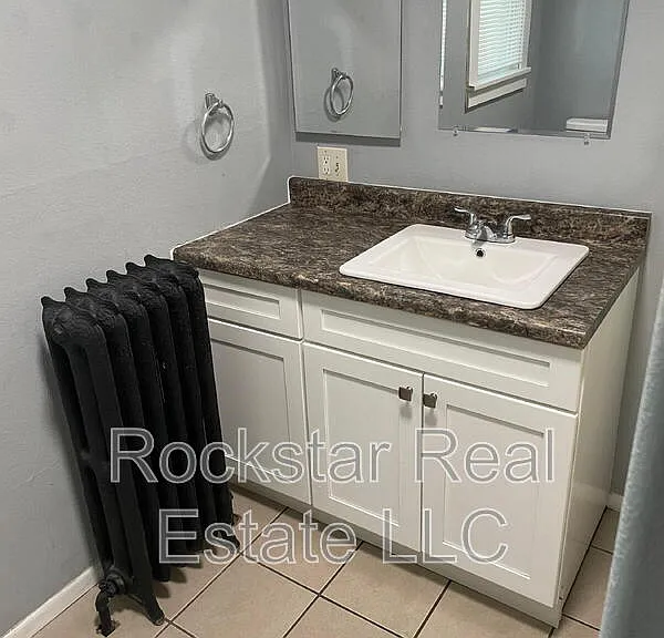 1524 W Gardner Ave #1 — Photo 9