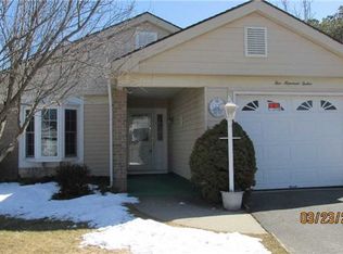 512 Lancaster Ct, Ridge, NY 11961