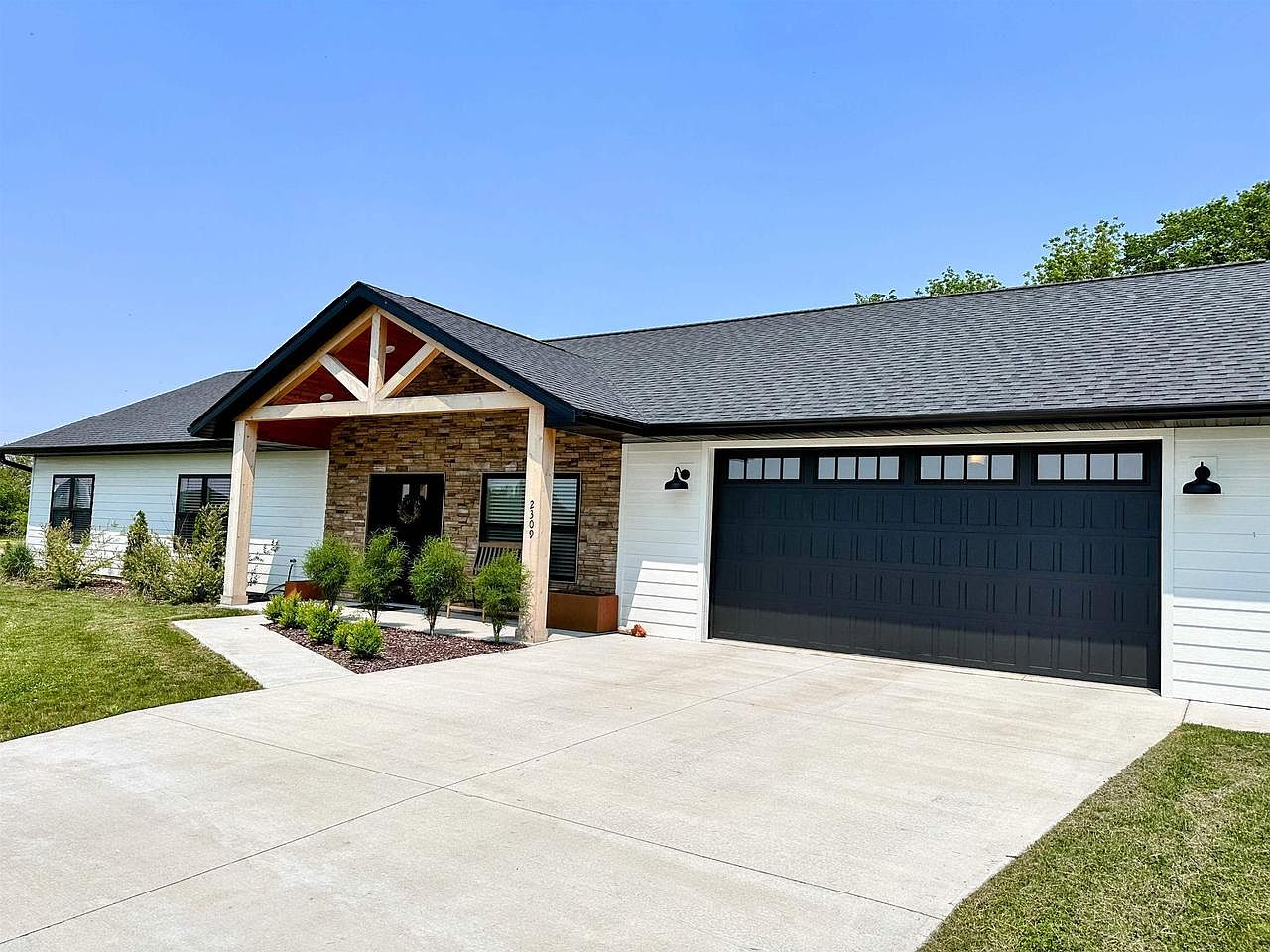 2309 Stephanie CIRCLE, Prairie Du Chien, WI 53821 Zillow