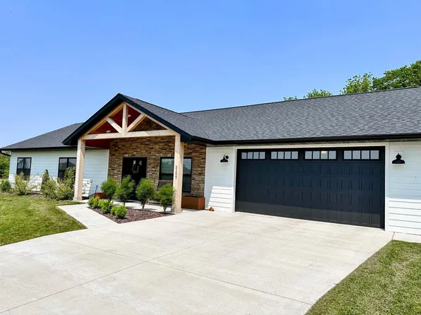 2309 Stephanie CIRCLE, Prairie Du Chien, WI 53821