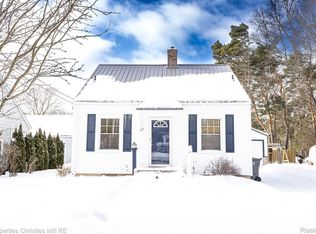 4217 Jefferson Ave, Midland, MI