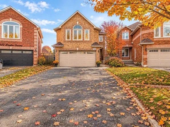 7115 Spyglass Cres, Mississauga, ON L5N 7H2