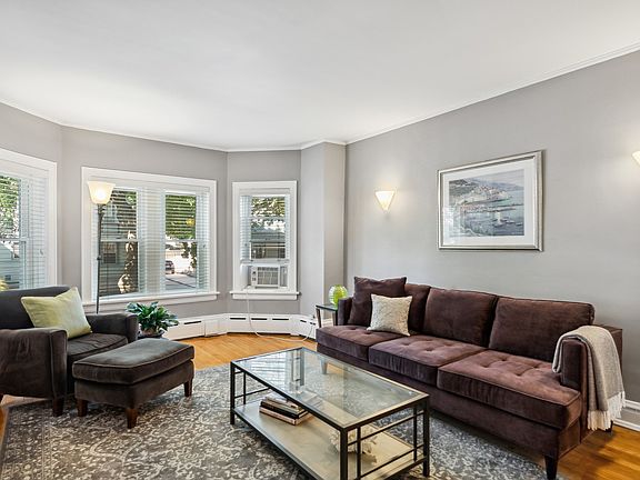 2nd image of 320 N Maple Ave APT 1N