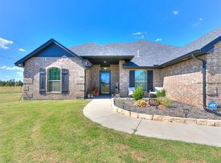 5700 Dogwood Dr, Guthrie, OK 73044