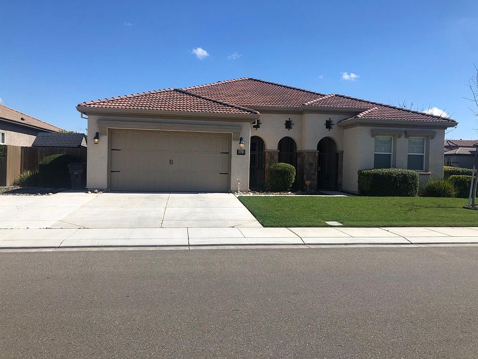 2nd image of 2242 Maple Hollow Ln