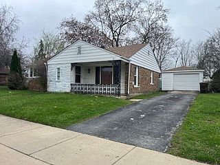 1st image of 204 S Orchard Dr
