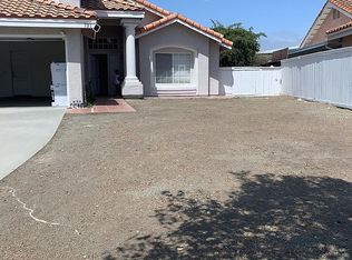 731 Marsopa Dr, Vista, CA 92081