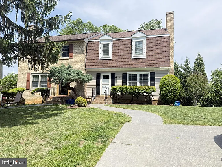824 Appleseed Ct — Photo 2