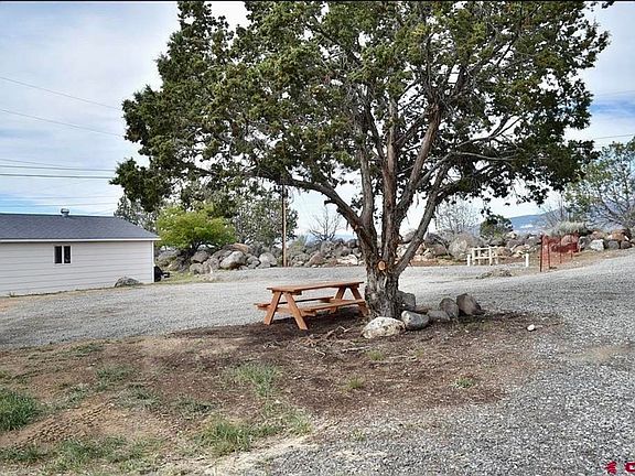 3rd image of 345 NW Elm Avenue