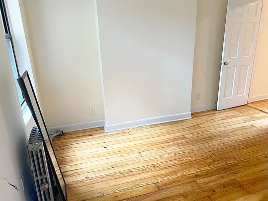 Rented by Waverly Realty Associates | media 29