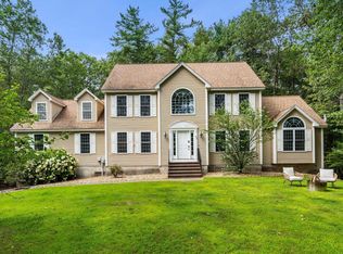 62 Mitchell Pond Rd, Windham, NH 03087