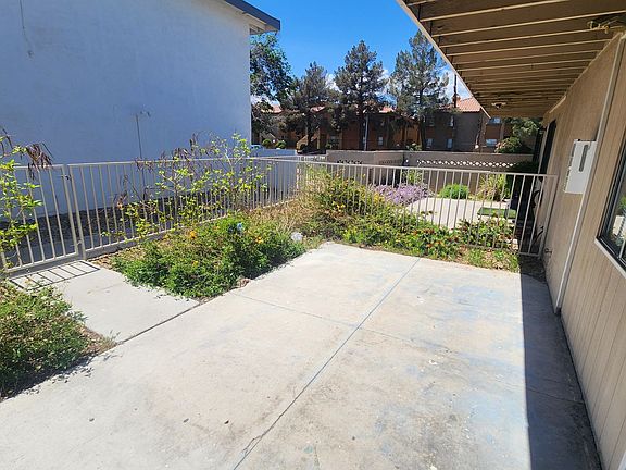 2nd image of 1100 N Jones Blvd APT B