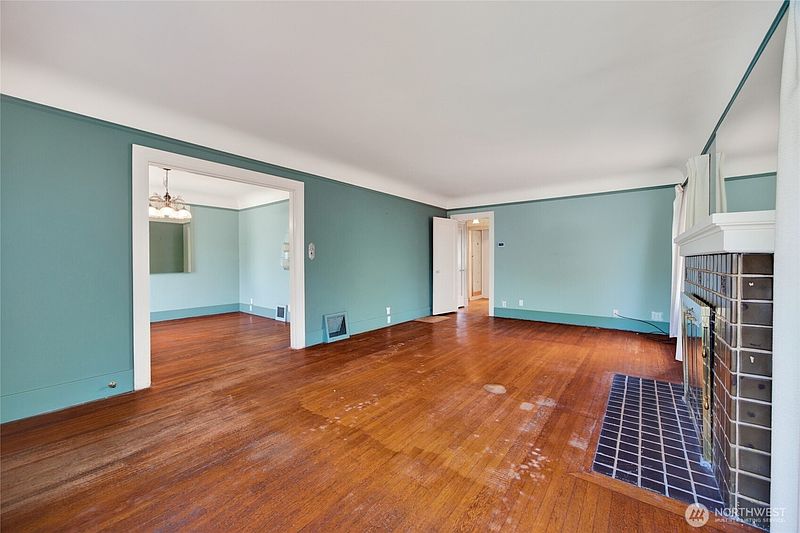 5th image of 1159 N 77th Street