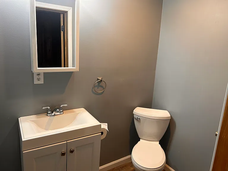 118 W 3rd St #1 — Photo 7