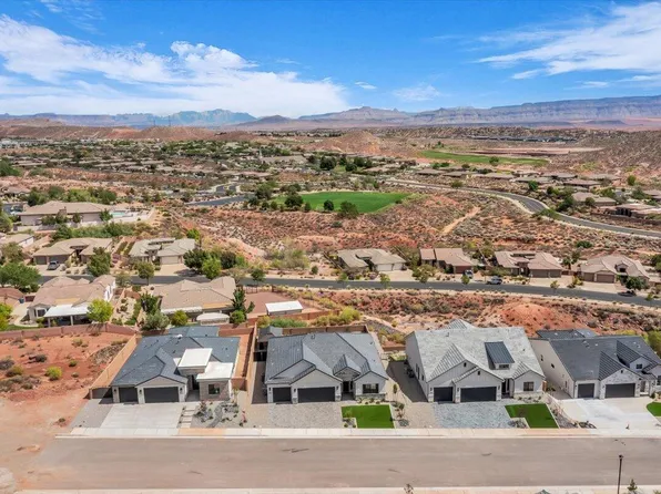 1912 N Chapman Dr, Washington, UT 84780