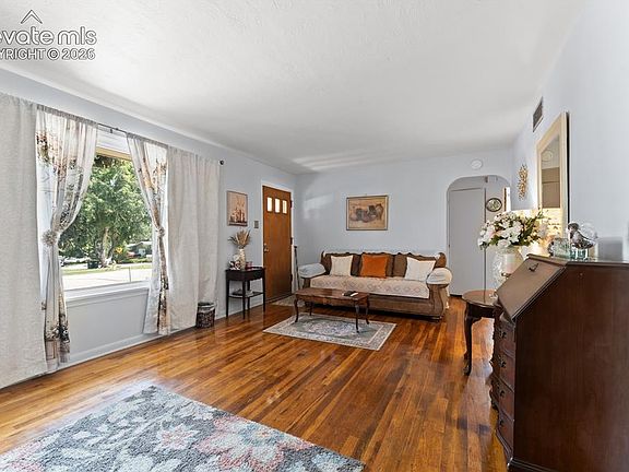4th image of 1502 Buena Ventura Cir