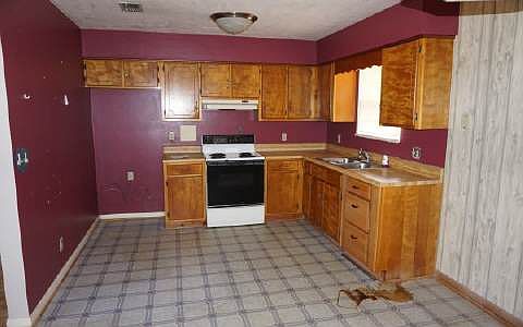 3rd image of 9043 145th Dr