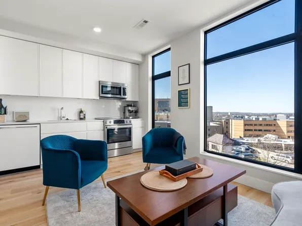 191 Washington St #615, Boston, MA 02135