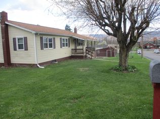 1154 W 5th St, Lewistown, PA