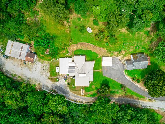 3rd image of 8509 Fair Oaks Rd