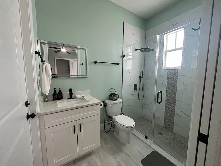 2026 SW Aquarius Ln SW #B2 — Photo 5