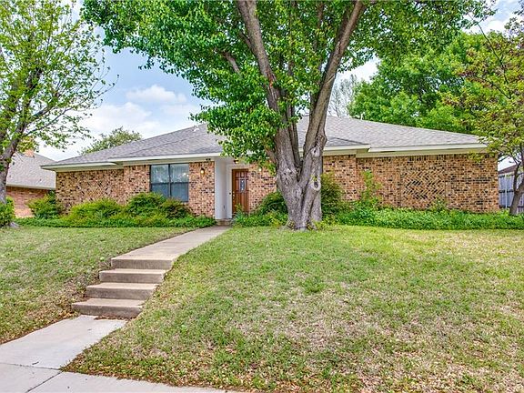 3rd image of 3710 Bishop Hill Dr