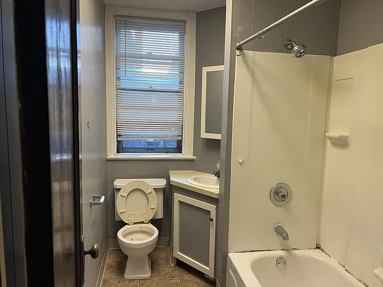 406 North Broadway Drive - 408 — Photo 4