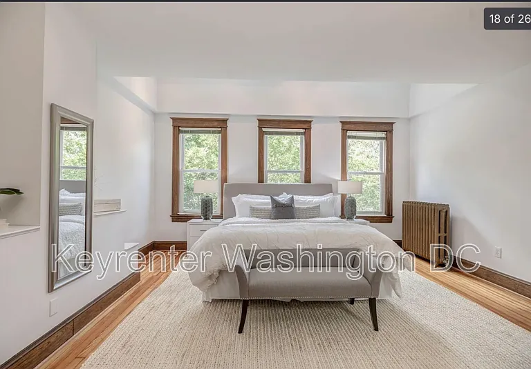611 4th St NE #A — Photo 16