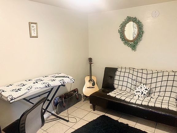 3rd image of 725 E 5th St #5