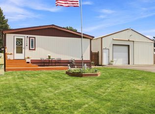 1420 N Cavalier Ct, Greenacres, WA 99016