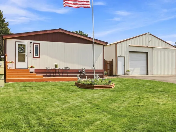 1420 N Cavalier Ct, Greenacres, WA 99016