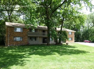1051 Brookshire Ct APT 4, Belleville, IL 62221