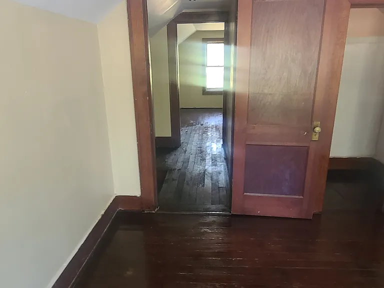 300 Stoughton Rd — Photo 13