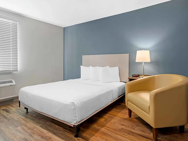 Studio Suite - 1 Queen Bed