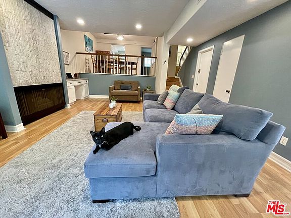 3rd image of 4748 La Villa Mari Unit M