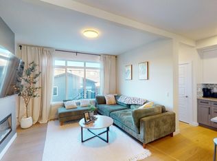 880 Lawthorn Way SE, Airdrie, AB T4A3P1