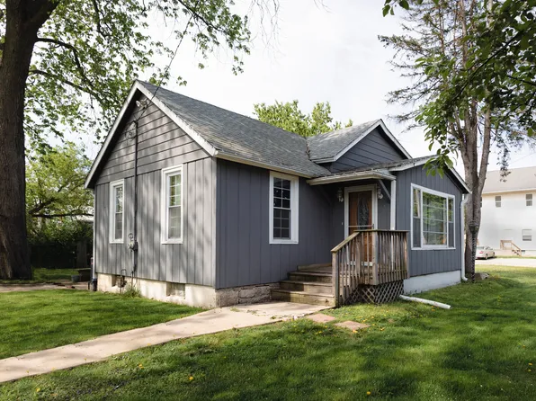 14895 W Russell Rd, Zion, IL 60099