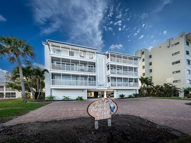 1477 Park Beach Cir #11 — Photo 41