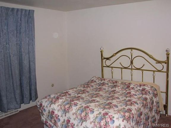 5th image of 135 Old Lyme Dr APT 6