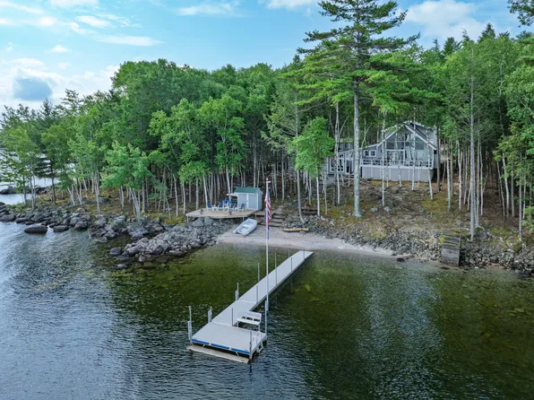 41 Leisure Lane, Frye Island, ME 04071