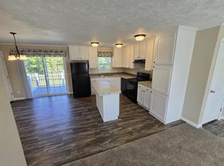 3929 Leslie Ln, Petoskey, MI 49770